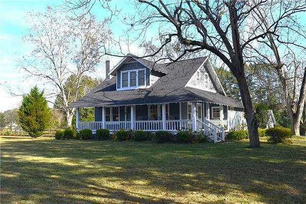 1.56 Acres of Land with Home for Sale in Mobile, Alabama