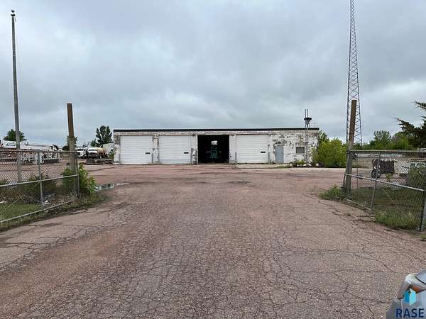 4.4 Acres of Commercial Land for Sale in Canton, South Dakota