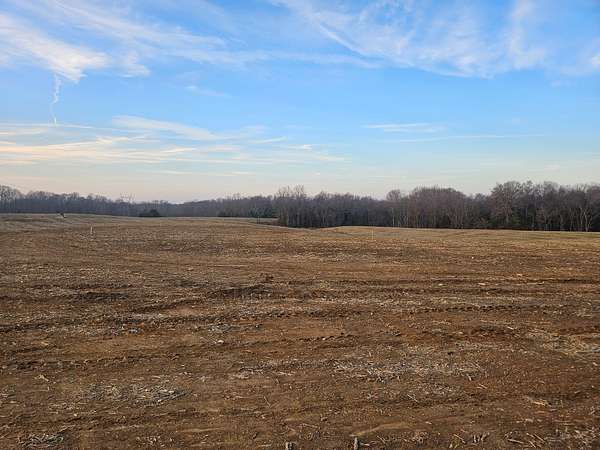 5.1 Acres of Residential Land for Sale in Greenbrier, Tennessee
