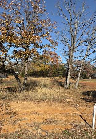 1 Acre of Residential Land for Sale in Lindale, Texas