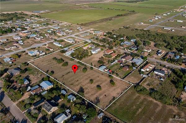 3.27 Acres of Mixed-Use Land for Sale in Edinburg, Texas