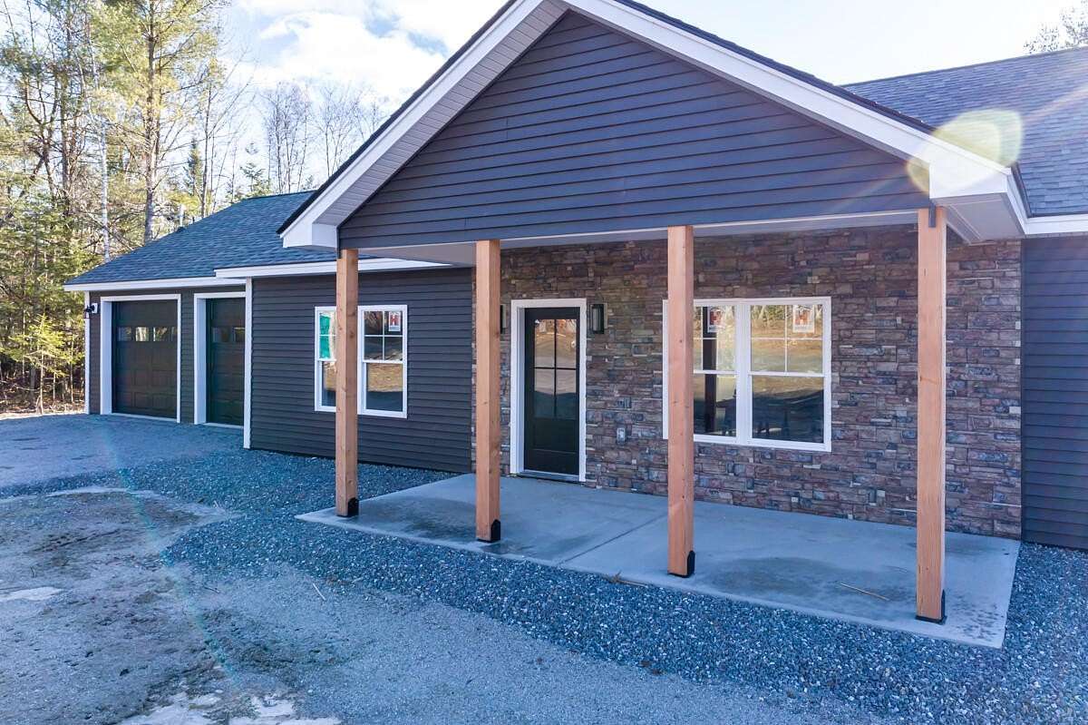 2.4 Acres of Residential Land with Home for Sale in West Gardiner Town, Maine