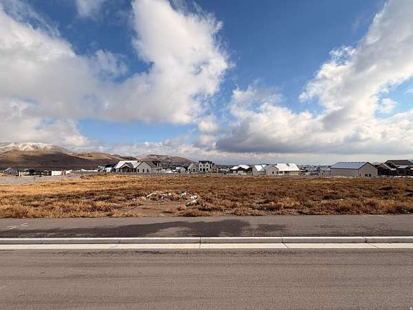 1 Acre of Residential Land for Sale in Eagle Mountain, Utah