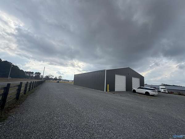 28.5 Acres of Commercial Land for Sale in Crossville, Alabama