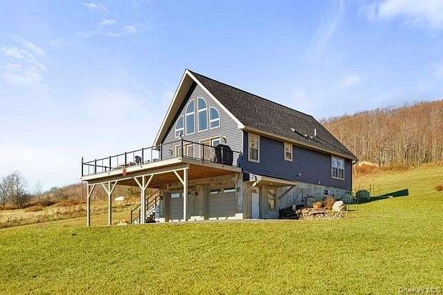 6 Acres of Residential Land with Home for Sale in Fleischmanns, New York