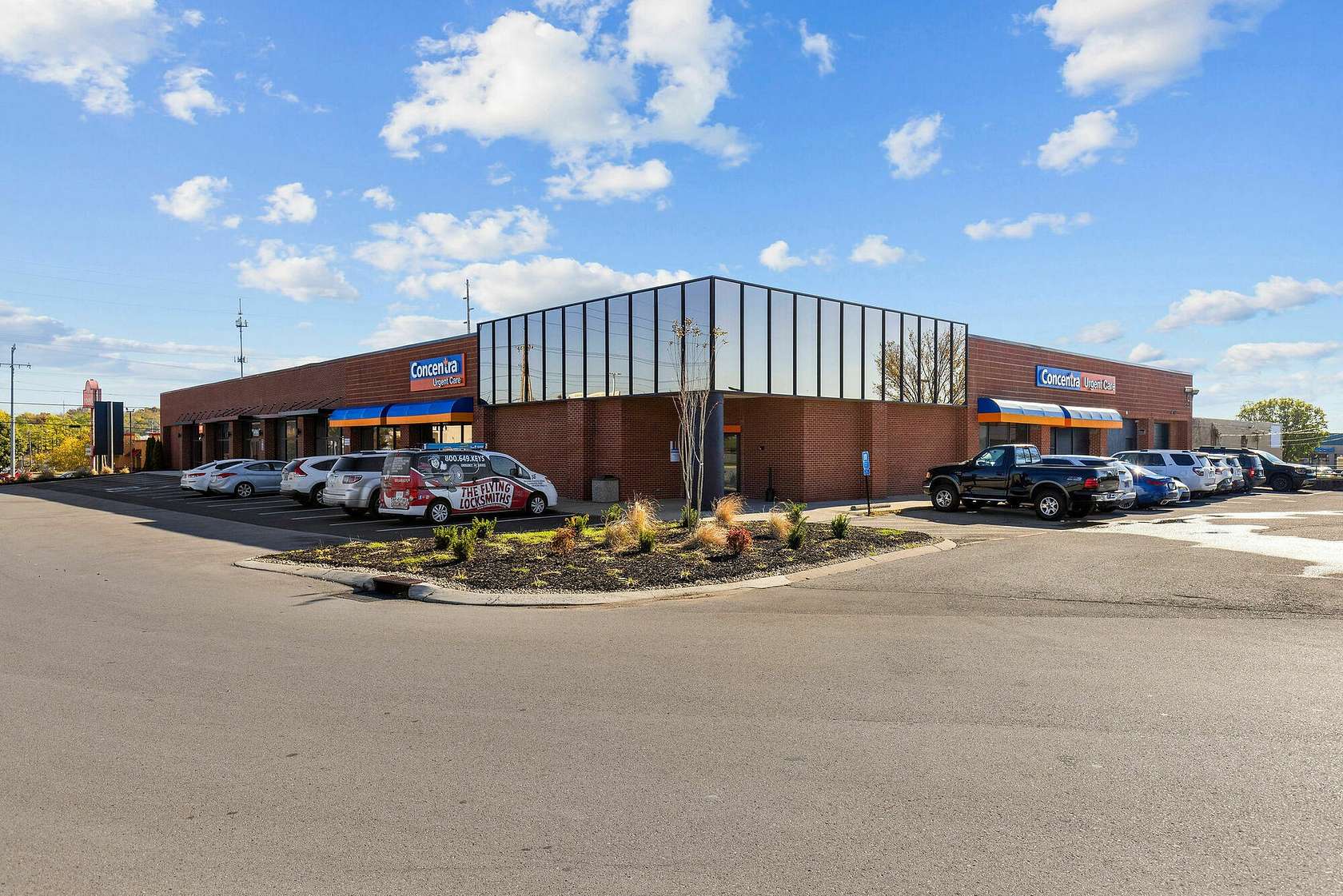 1.57 Acres of Improved Commercial Land for Sale in Madison, Tennessee