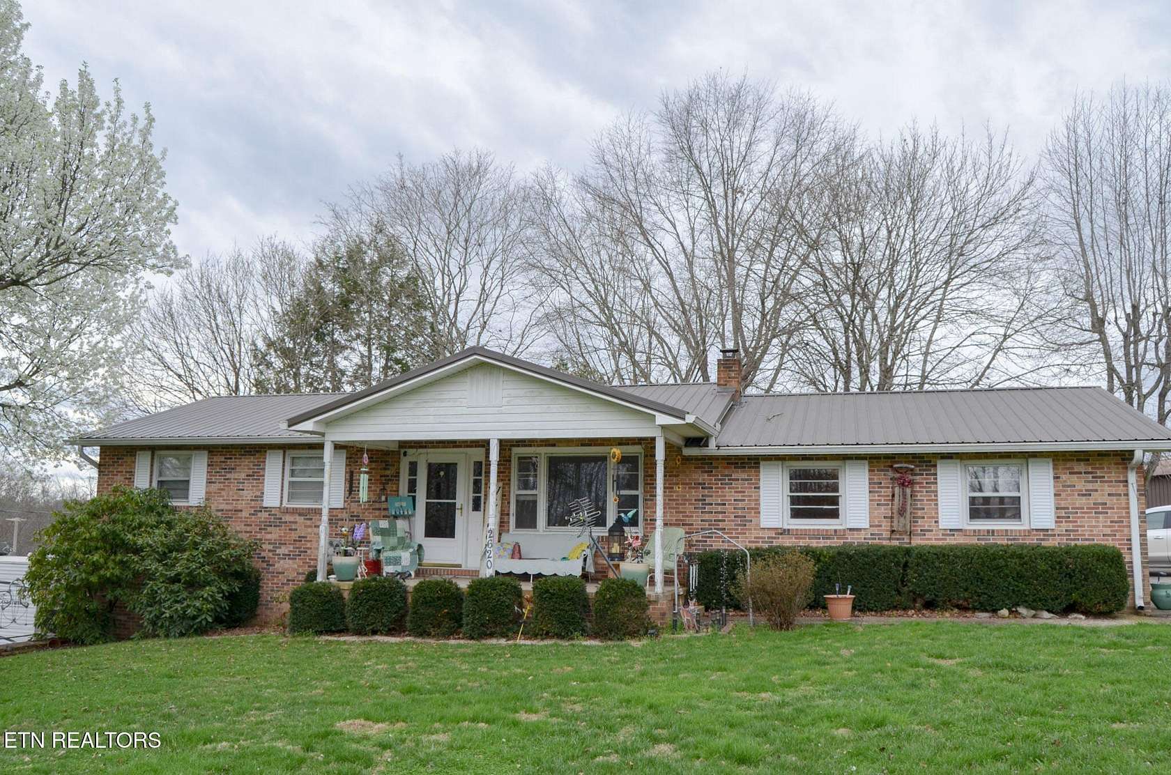 30 Acres of Land with Home for Sale in Deer Lodge, Tennessee