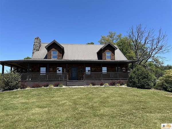 3 Acres of Land with Home for Sale in Hodgenville, Kentucky
