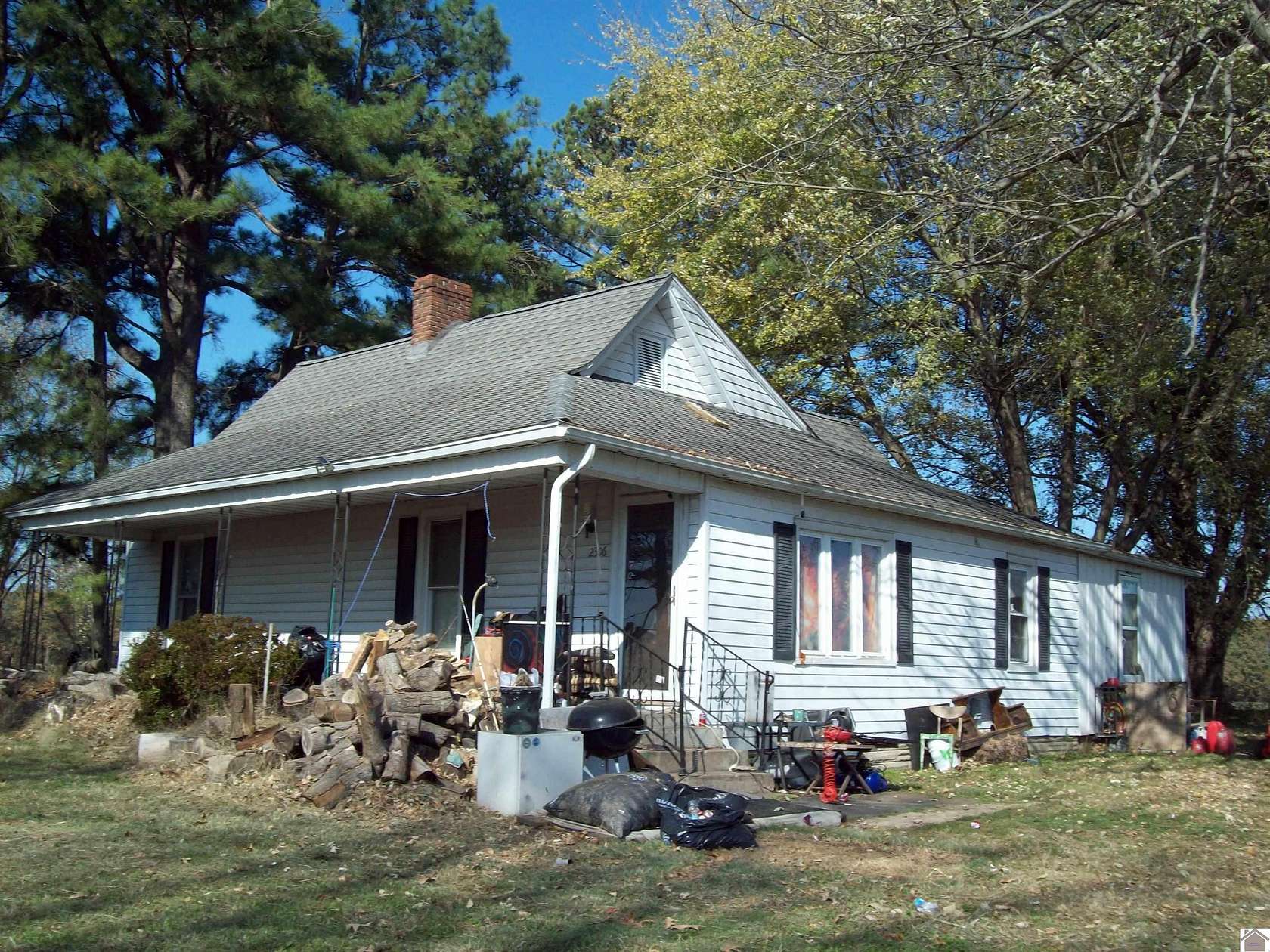 6.25 Acres of Residential Land with Home for Sale in La Center, Kentucky