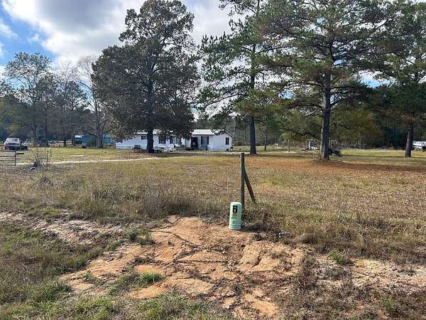 2.32 Acres of Residential Land with Home for Sale in Bainbridge, Georgia