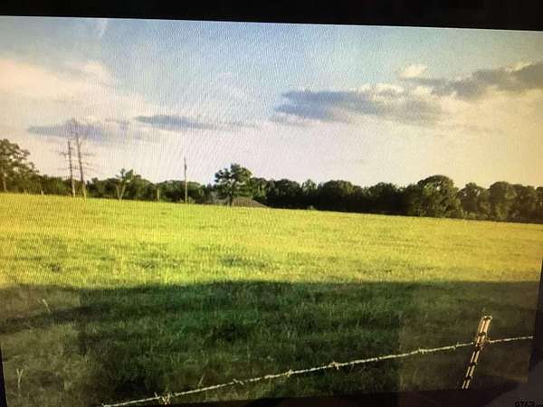 13.3 Acres of Land for Sale in Lindale, Texas