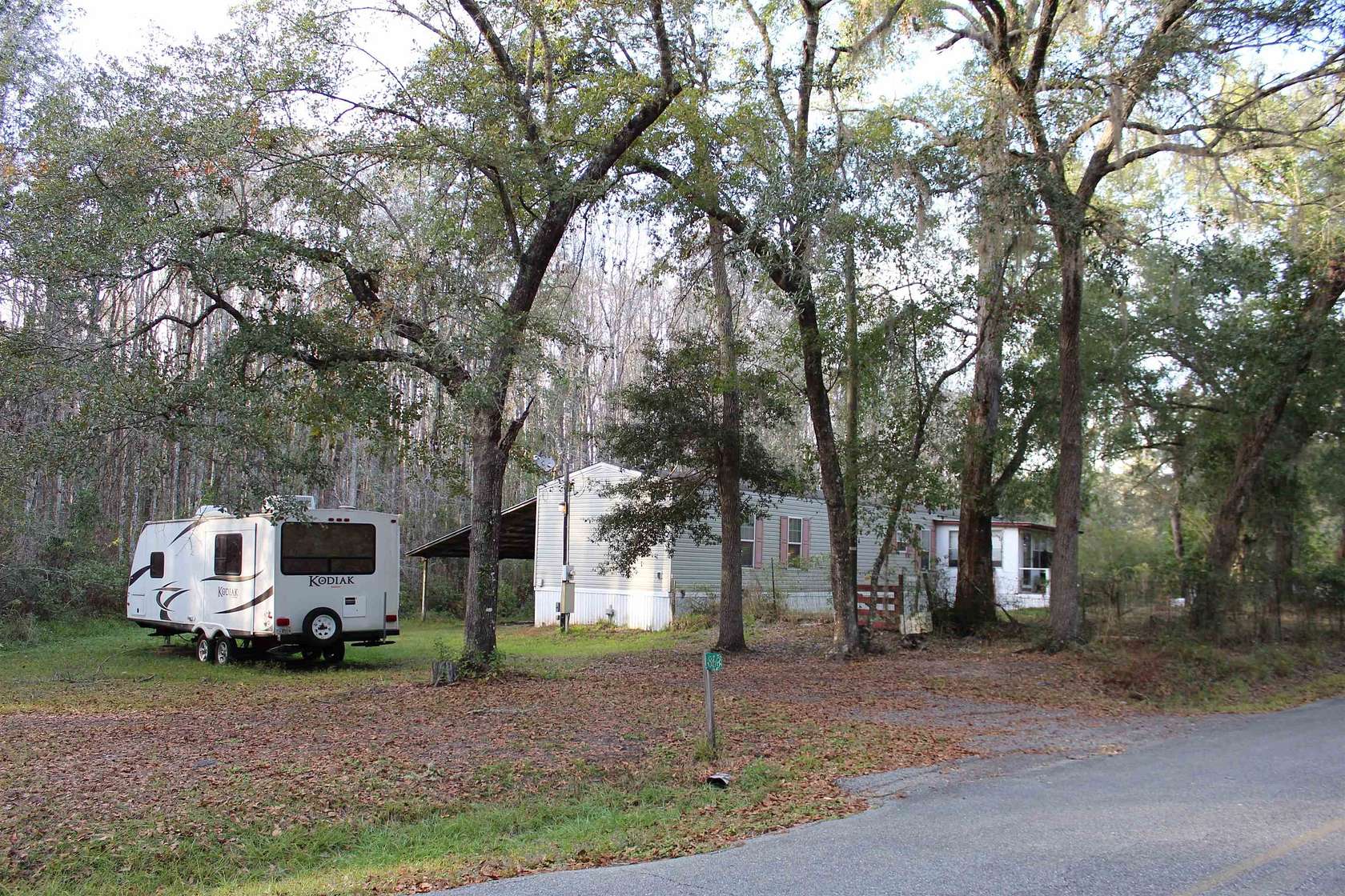 2.45 Acres of Residential Land with Home for Sale in Greenville, Florida