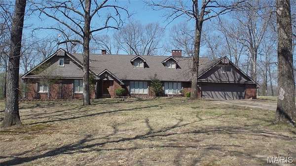 2.5 Acres of Land with Home for Sale in Poplar Bluff, Missouri
