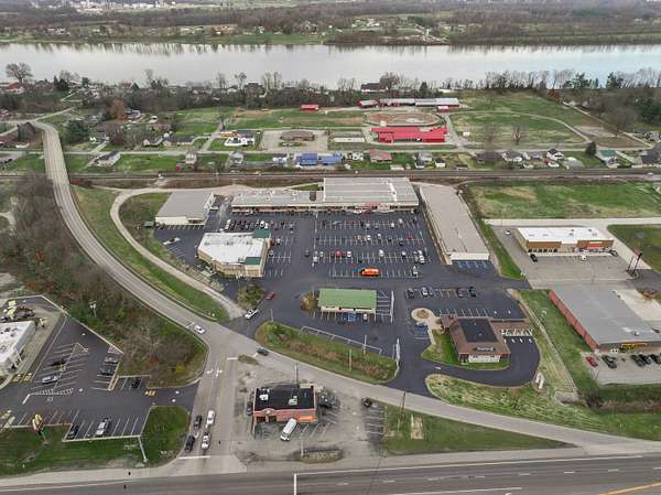 9 Acres of Improved Commercial Land for Sale in Greenup, Kentucky