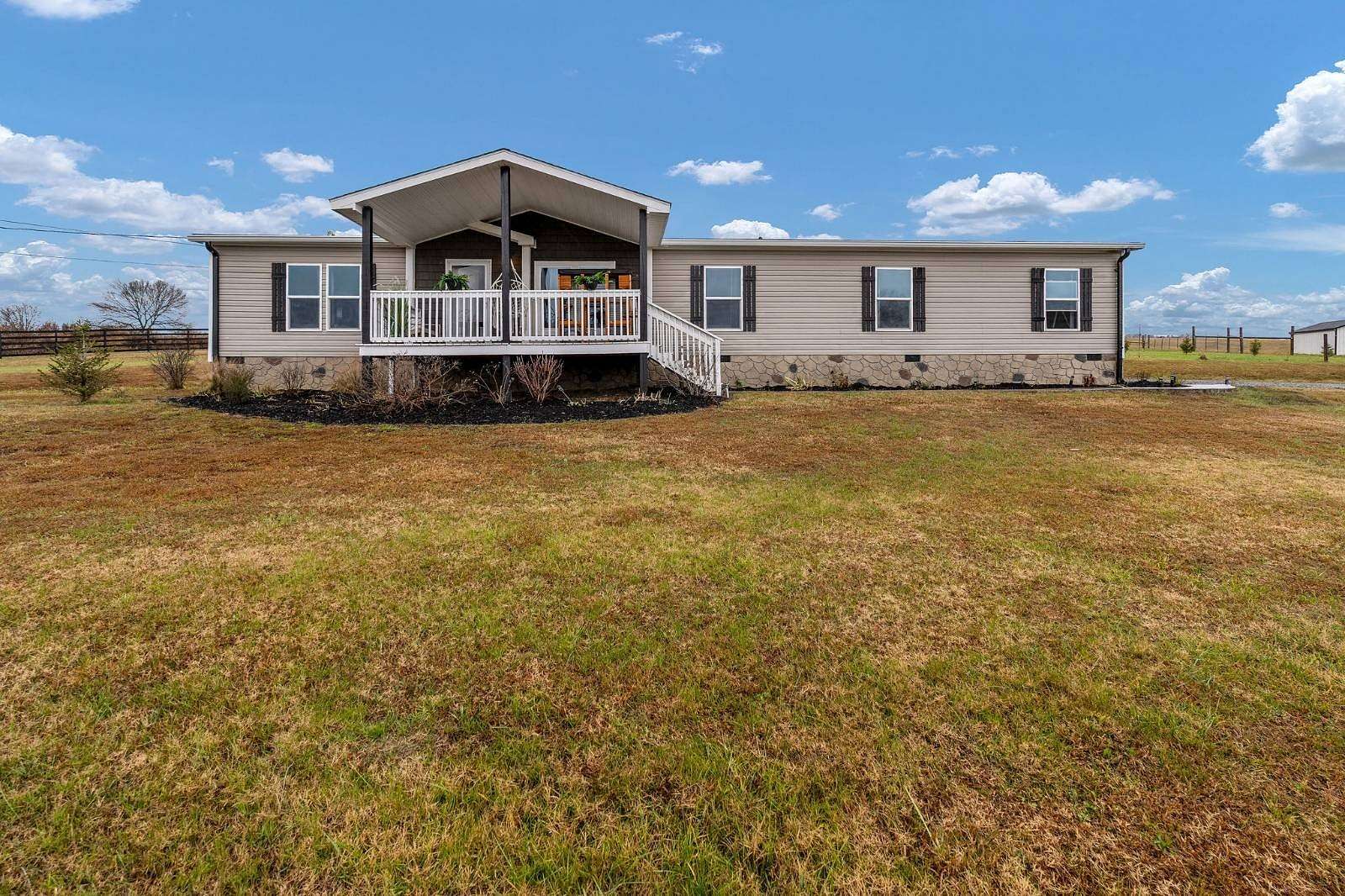 5 Acres of Residential Land with Home for Sale in Mohawk, Tennessee