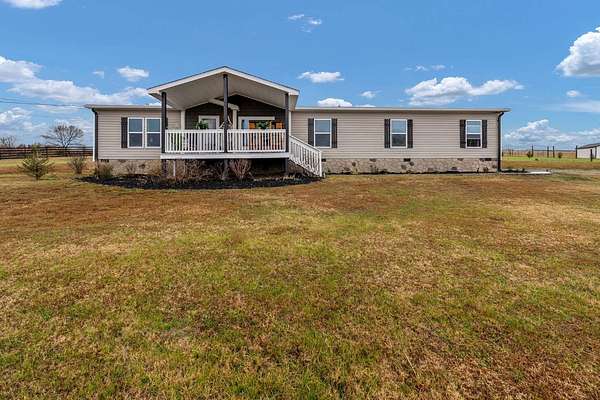 5 Acres of Residential Land with Home for Sale in Mohawk, Tennessee