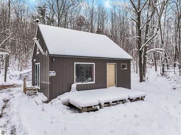 20 Acres of Recreational & Residential Land for Sale in Cadillac, Michigan