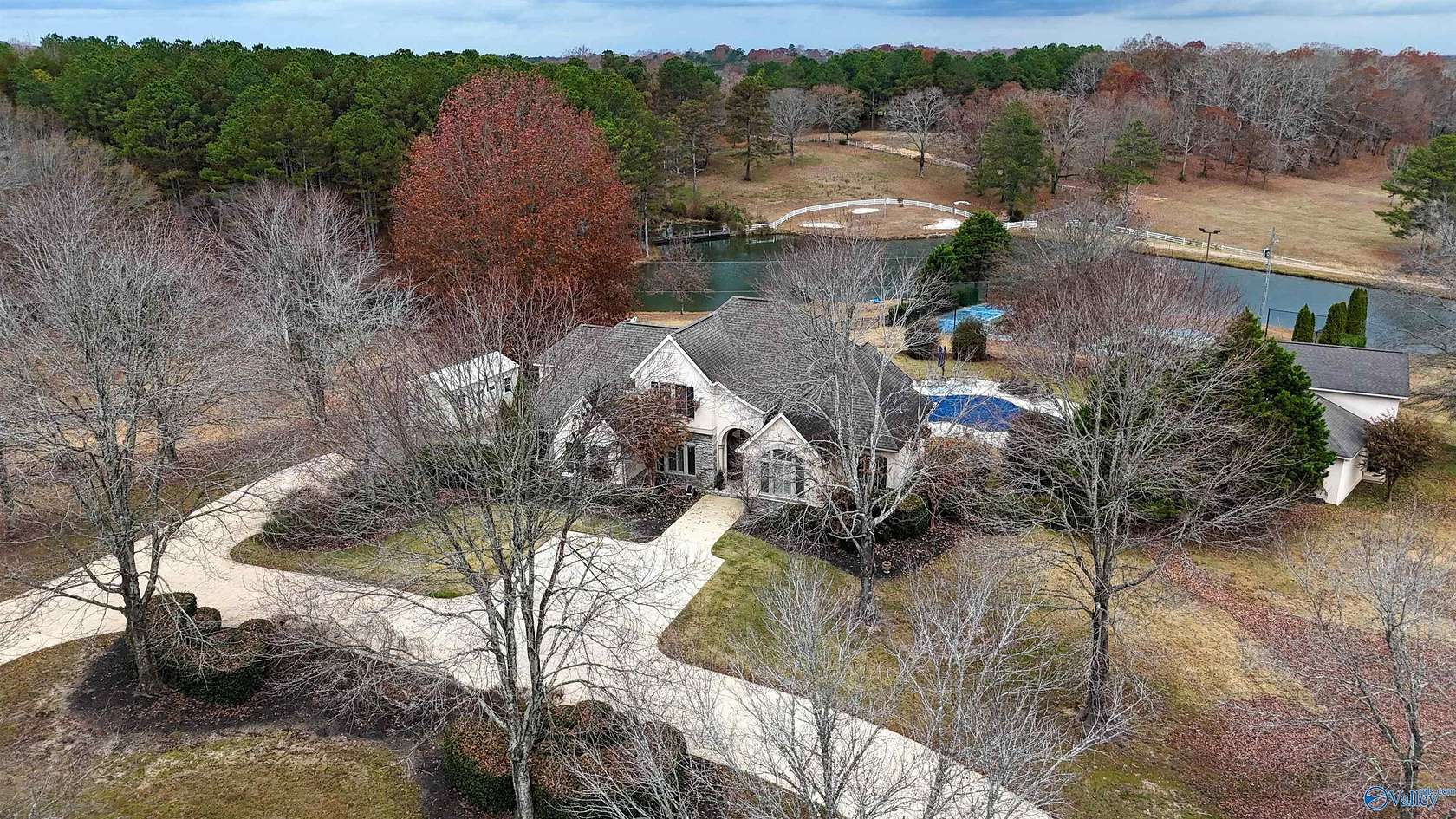 10 Acres of Residential Land with Home for Sale in Haleyville, Alabama