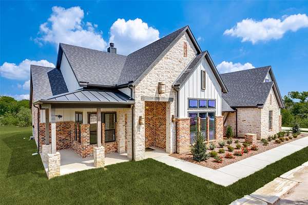 2.14 Acres of Land with Home for Sale in Weatherford, Texas