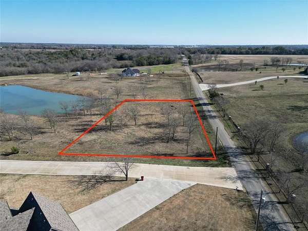 1 Acre of Residential Land for Sale in Bells, Texas