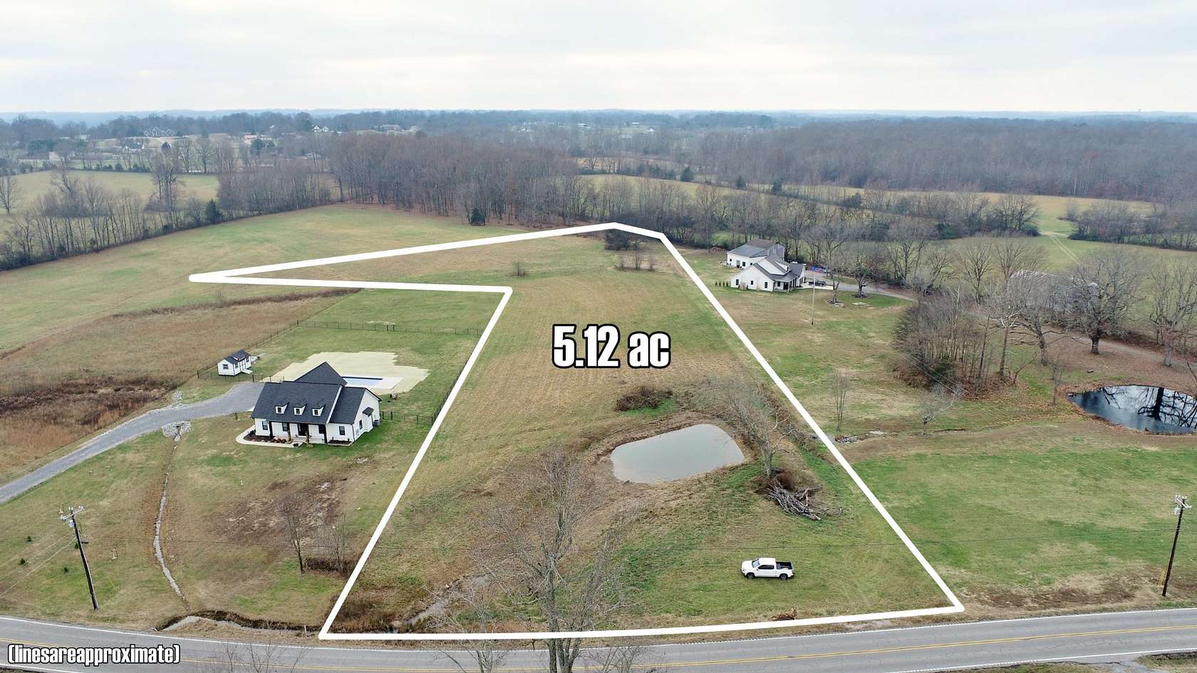 5.12 Acres of Residential Land for Sale in Cottontown, Tennessee