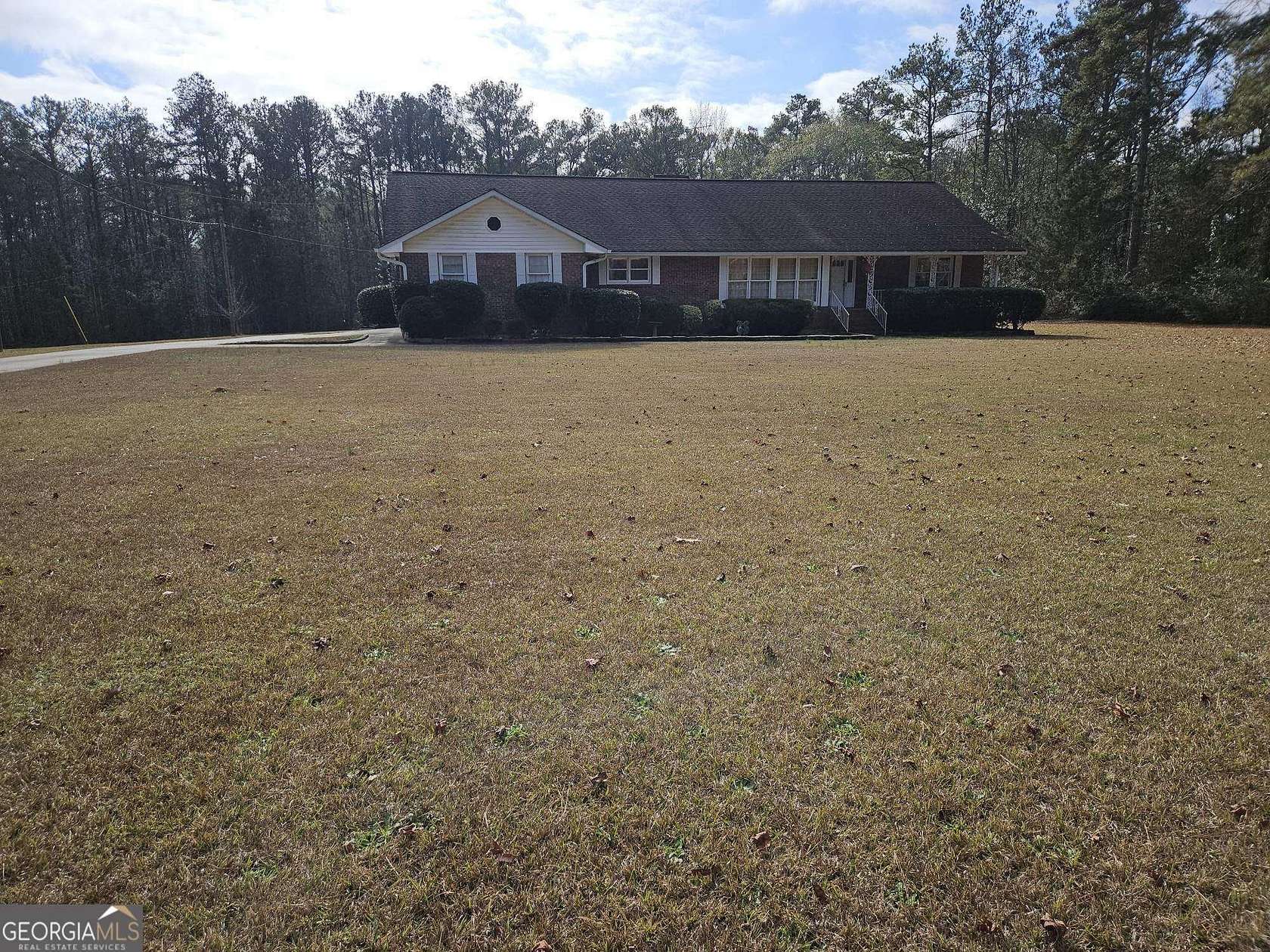 6 Acres of Residential Land with Home for Sale in Covington, Georgia