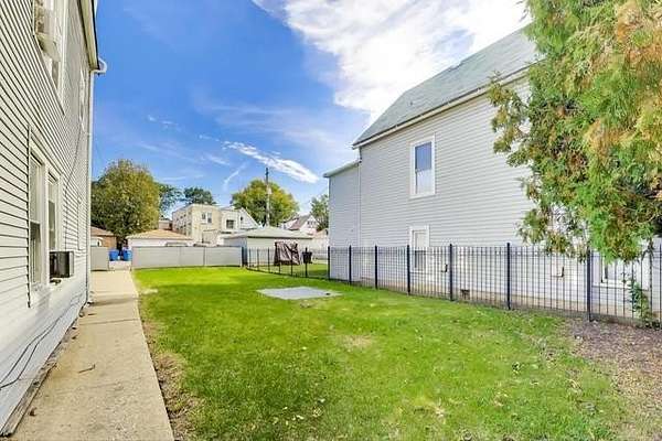 0.07 Acres of Land for Sale in Chicago, Illinois