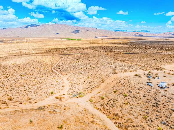 9.17 Acres of Land for Sale in Apple Valley, California