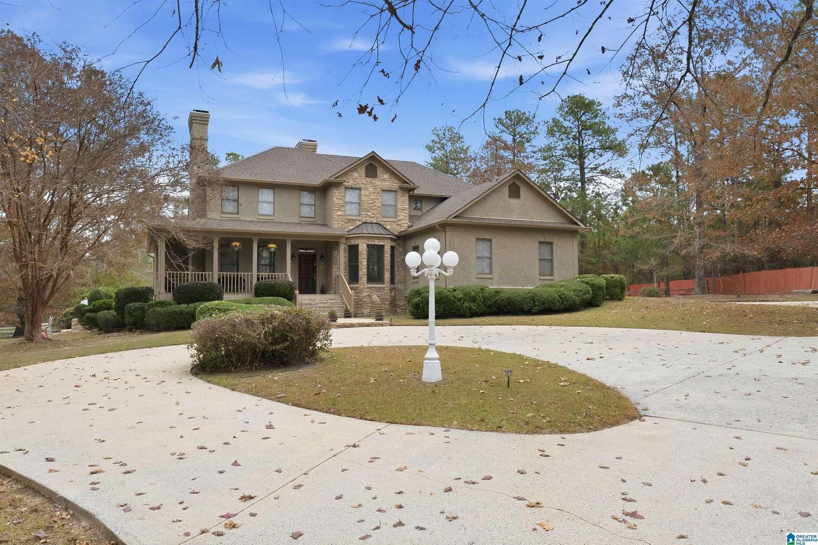 11.5 Acres of Land with Home for Sale in Wilsonville, Alabama