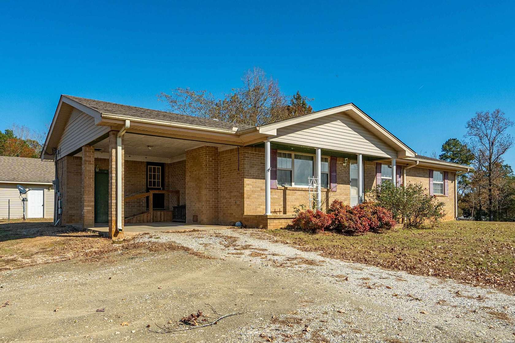 10 Acres of Land with Home for Sale in Bismarck, Arkansas