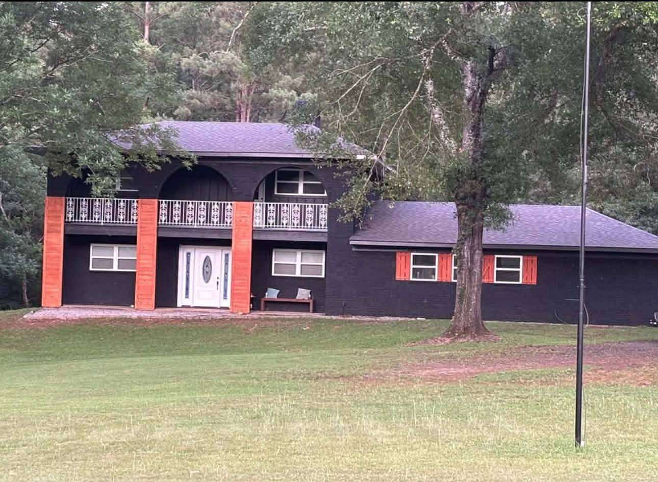 1.7 Acres of Residential Land with Home for Sale in Many, Louisiana