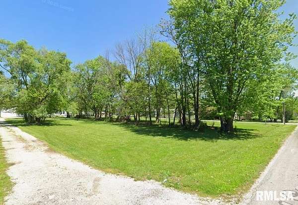 Residential Land for Sale in Girard, Illinois