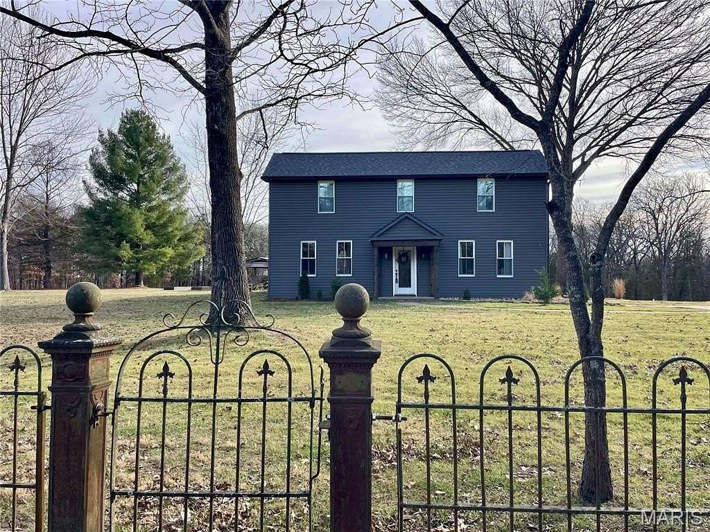 8 Acres of Residential Land with Home for Sale in New Haven, Missouri