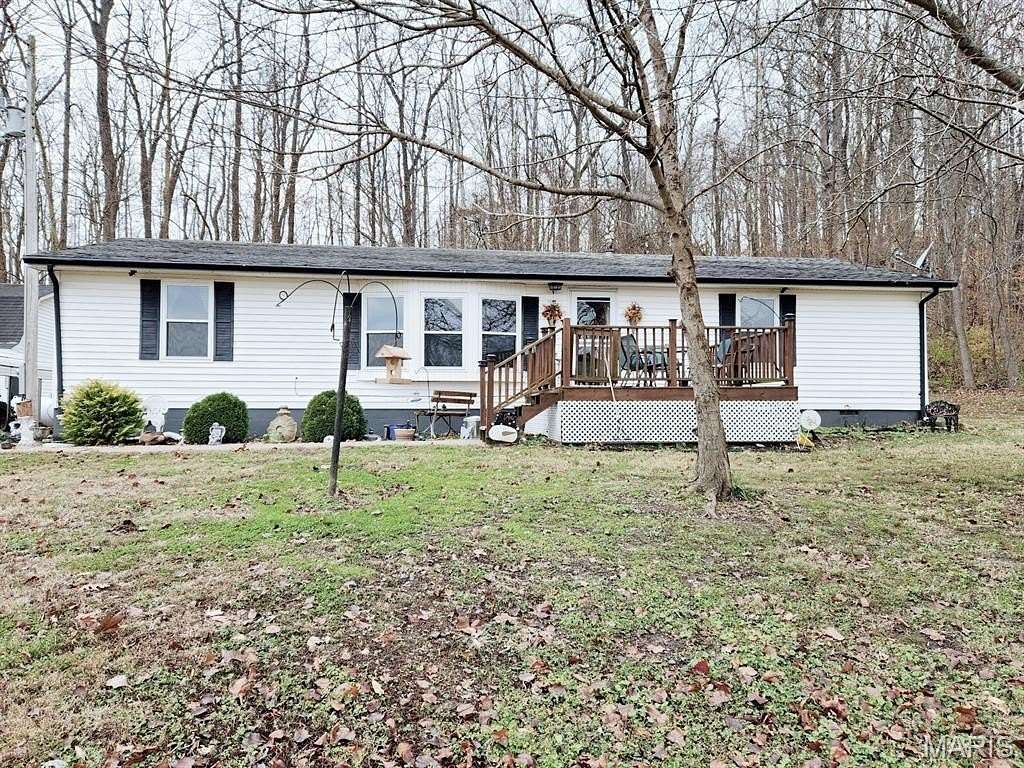 2.7 Acres of Residential Land with Home for Sale in Jonesboro, Illinois