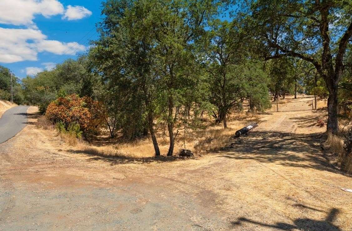 9.68 Acres of Residential Land for Sale in Shingle Springs, California