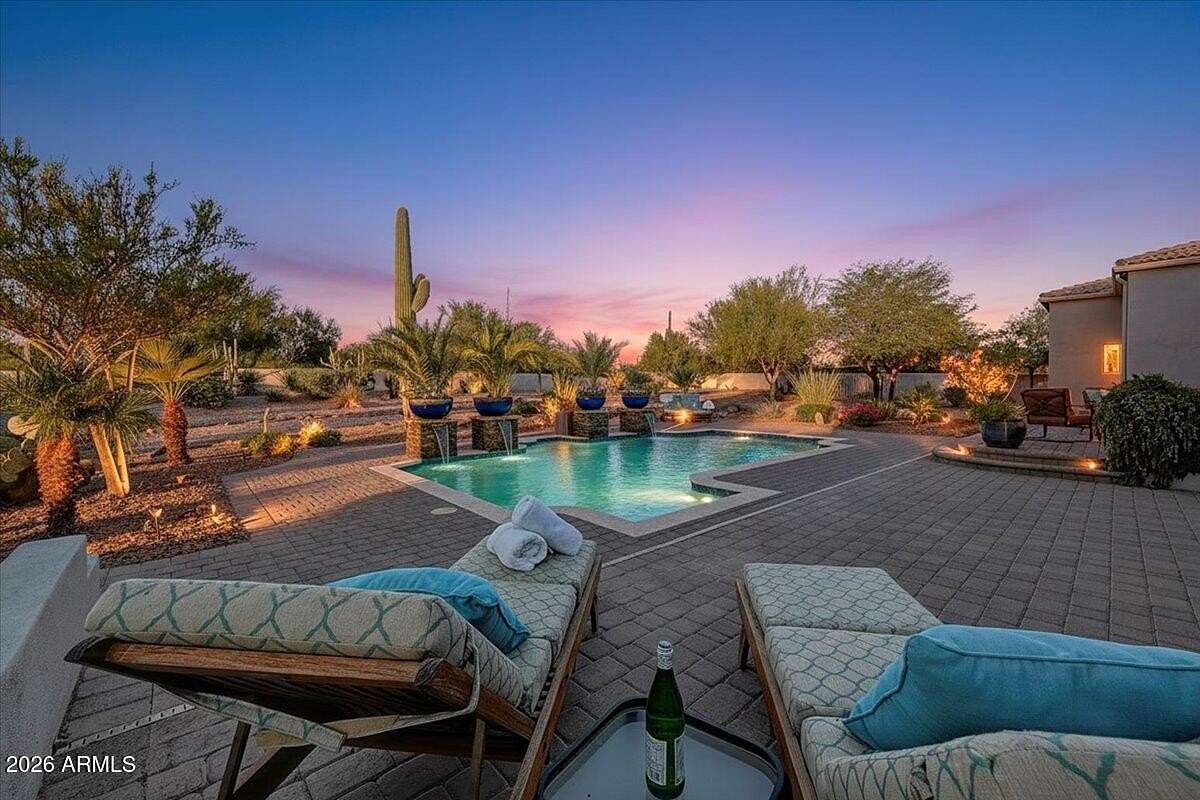 2.5 Acres of Land with Home for Sale in Scottsdale, Arizona