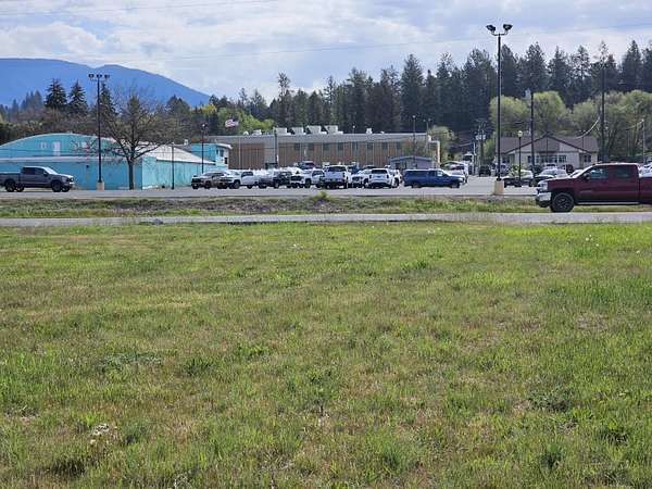 0.96 Acres of Mixed-Use Land for Sale in Colville, Washington