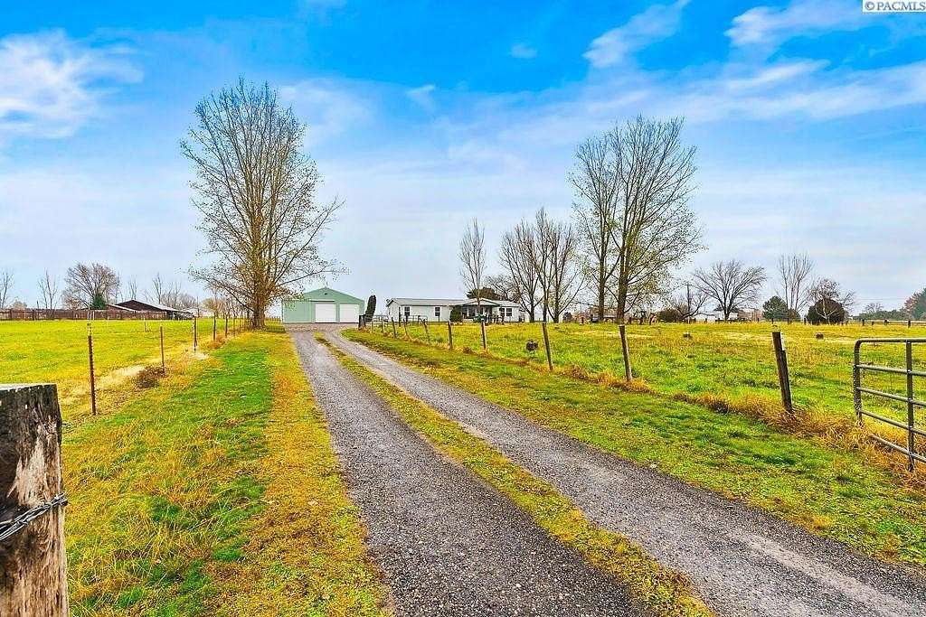 4.77 Acres of Residential Land with Home for Sale in Prosser, Washington