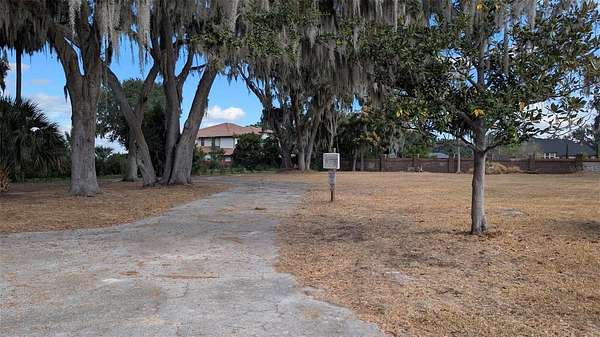 1.14 Acres of Residential Land for Sale in Leesburg, Florida