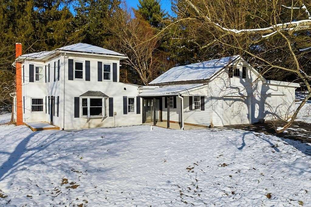 2.89 Acres of Residential Land with Home for Sale in Bellville, Ohio