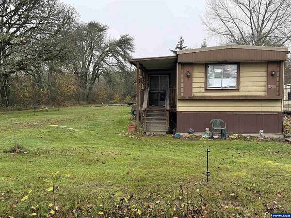 1.33 Acres of Commercial Land for Sale in Sheridan, Oregon