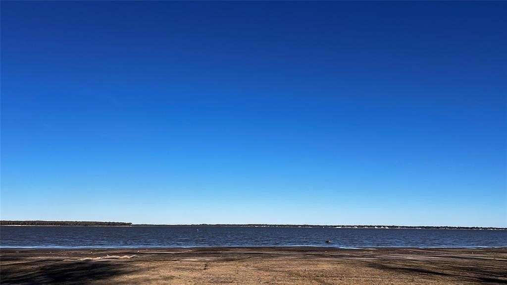 1.25 Acres of Residential Land for Sale in Kemp, Texas