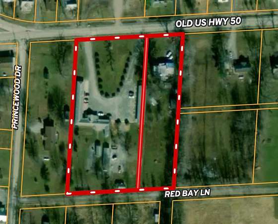 3.65 Acres of Residential Land with Home for Sale in Flora, Illinois