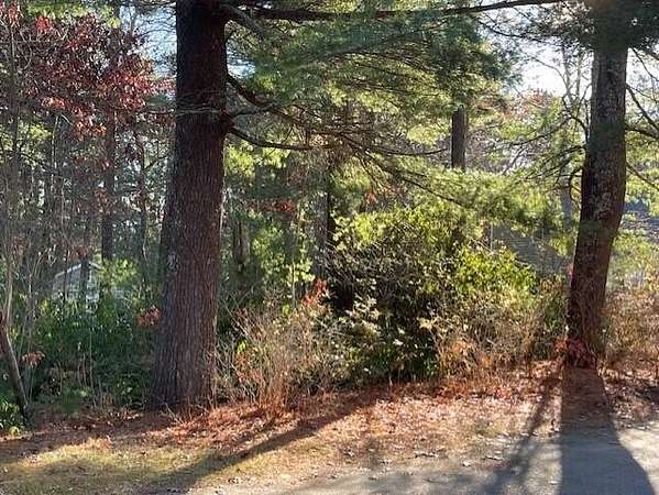 0.35 Acres of Residential Land for Sale in Teaticket, Massachusetts