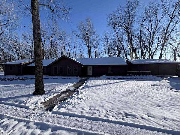10.9 Acres of Recreational Land with Home for Sale in Ottumwa, Iowa
