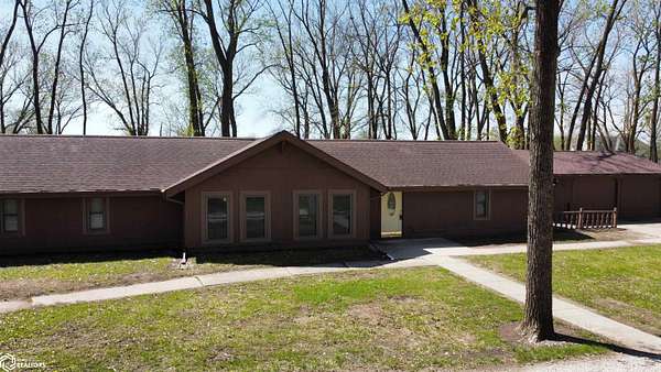 10.9 Acres of Recreational Land with Home for Sale in Ottumwa, Iowa