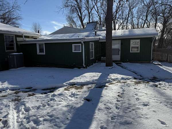 38 Acres of Land with Home for Sale in Sioux City, Iowa