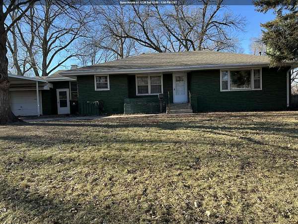 0.38 Acres of Residential Land with Home for Sale in Sioux City, Iowa