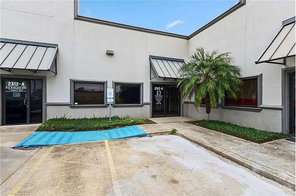 1.73 Acres of Improved Commercial Land for Lease in Harlingen, Texas