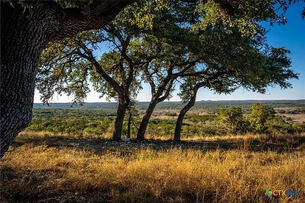 1.48 Acres of Residential Land for Sale in Canyon Lake, Texas
